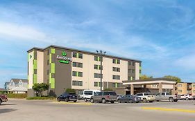 Expressway Inn And Suites